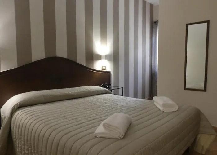 Hotel Piscina La Suite