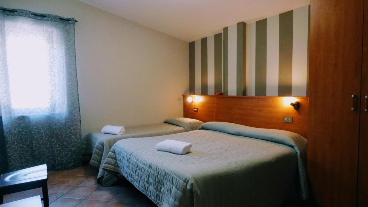 Piscina La 3* Prossedi